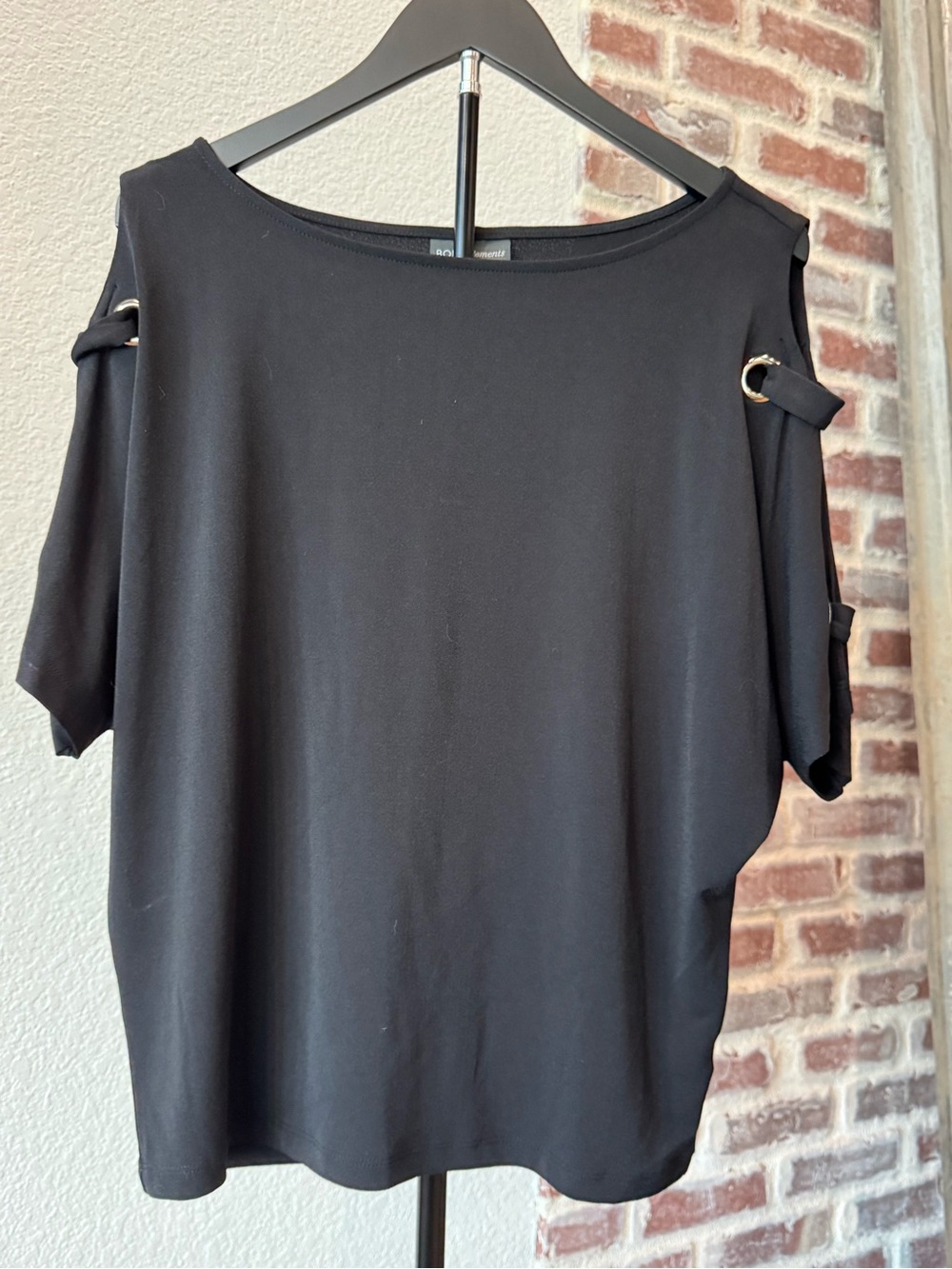 Bundle of 2 Tops Cold-Shoulder Ring Detail Black & Coral Womens Medium - Picture 2 of 9